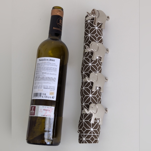 Elephant Napkin Rings Pier 1 Imports Nickel Plated Set of 4 Nice & Shiny - Picture 9 of 12